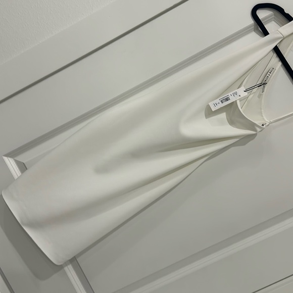 Alice + Olivia - Picture 3 of 6